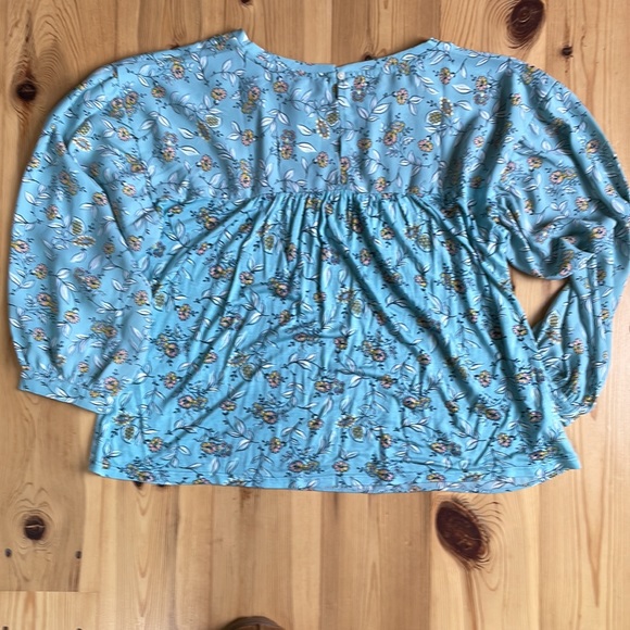 LOFT Floral Blouse - Picture 4 of 4